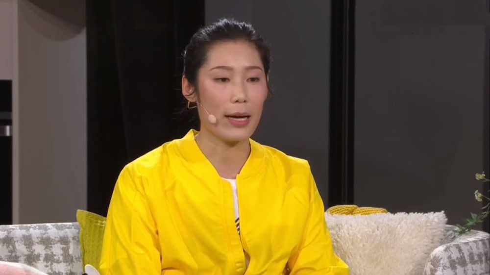 可莉坐旅行者的胡萝卜